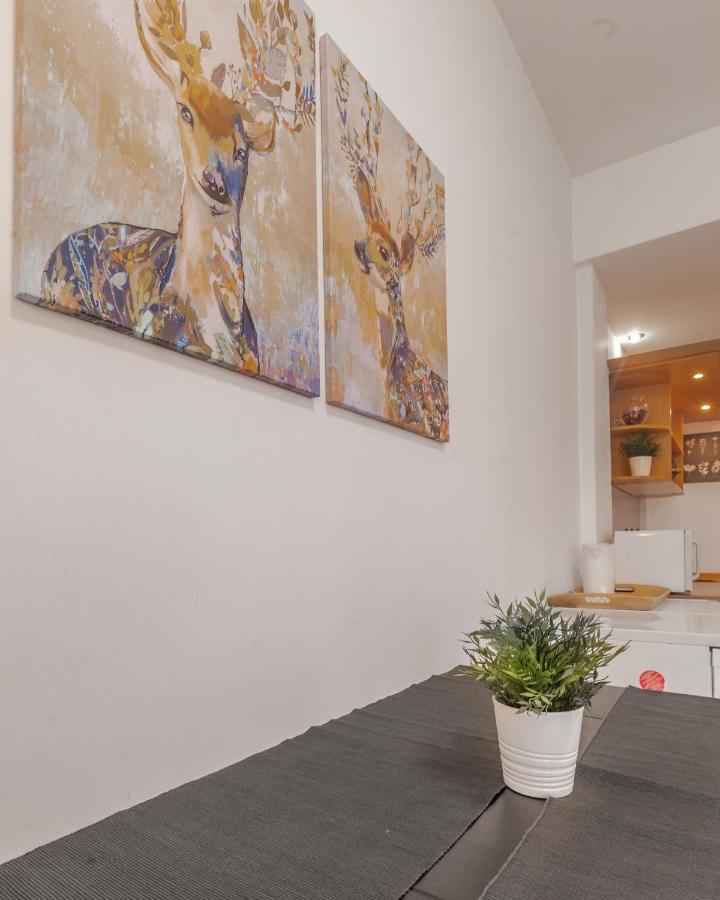 Charming Studio On Vitosha Street By Flat Mаnager Sofia Esterno foto
